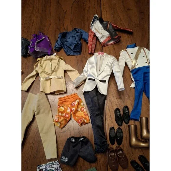 Ken Doll Clothes Mixed Lot 15 Pc plus 5 Pair of Shoes Barbie - Picture 7 of 8
